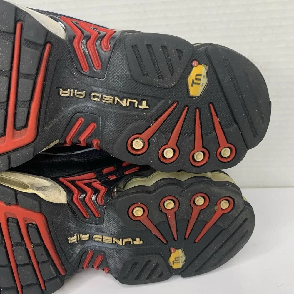 Nike Air Max Plus 3 Black Red White Sneakers